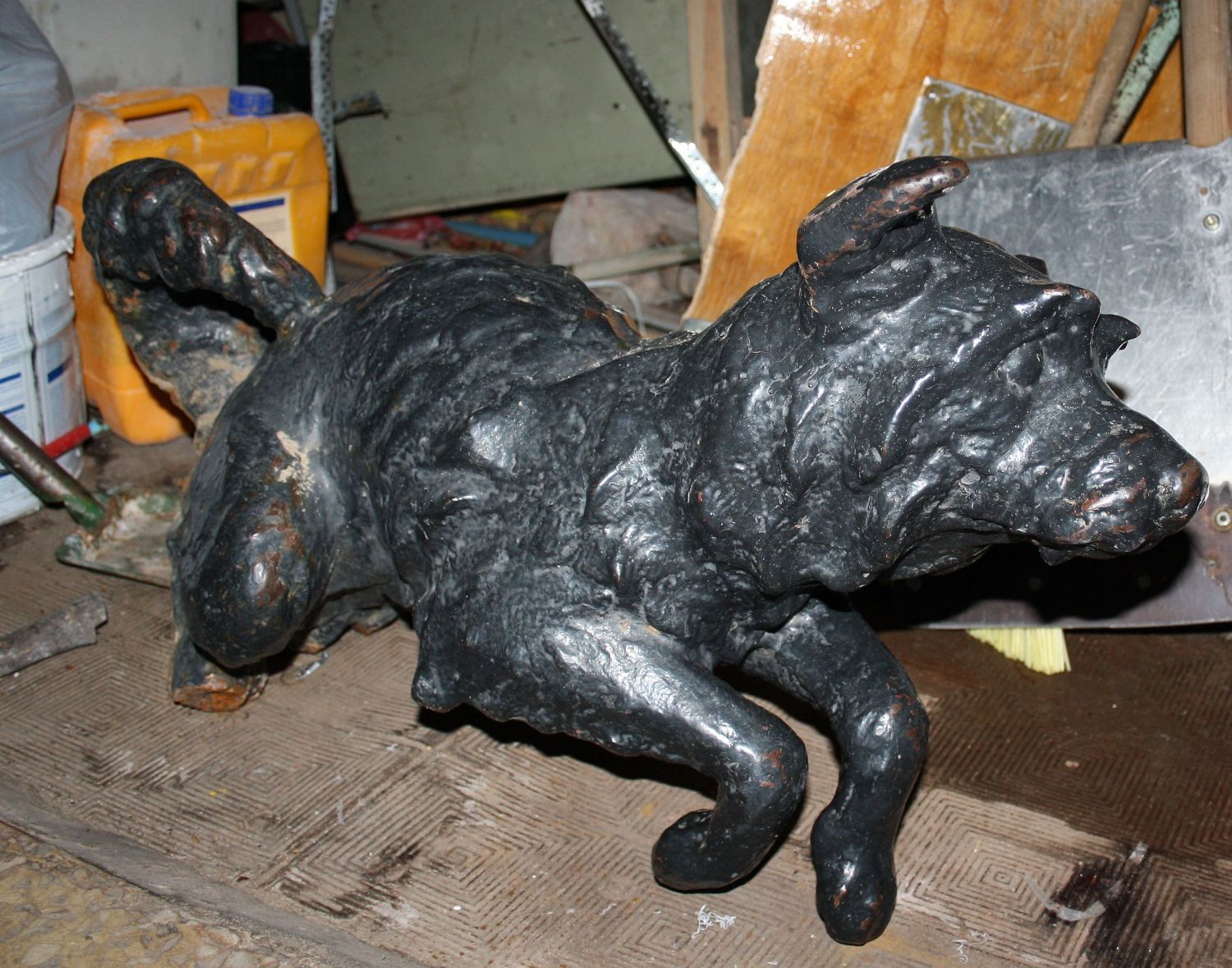 Скульптура собачки вернется на Большую Покровскую с наступлением тепла - фото 2
