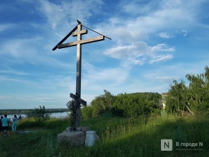 Три поклонных креста украли на озере Светлояр