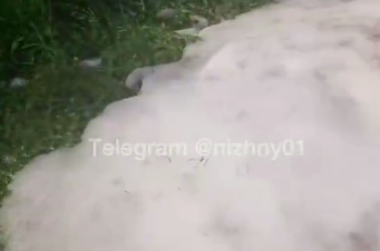 Сугроб в аномальную жару появился в Богородске - фото 1