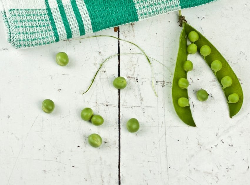 Росконтроль назвал марки зеленого горошка, которые опасно добавлять в новогоднее оливье - фото 4