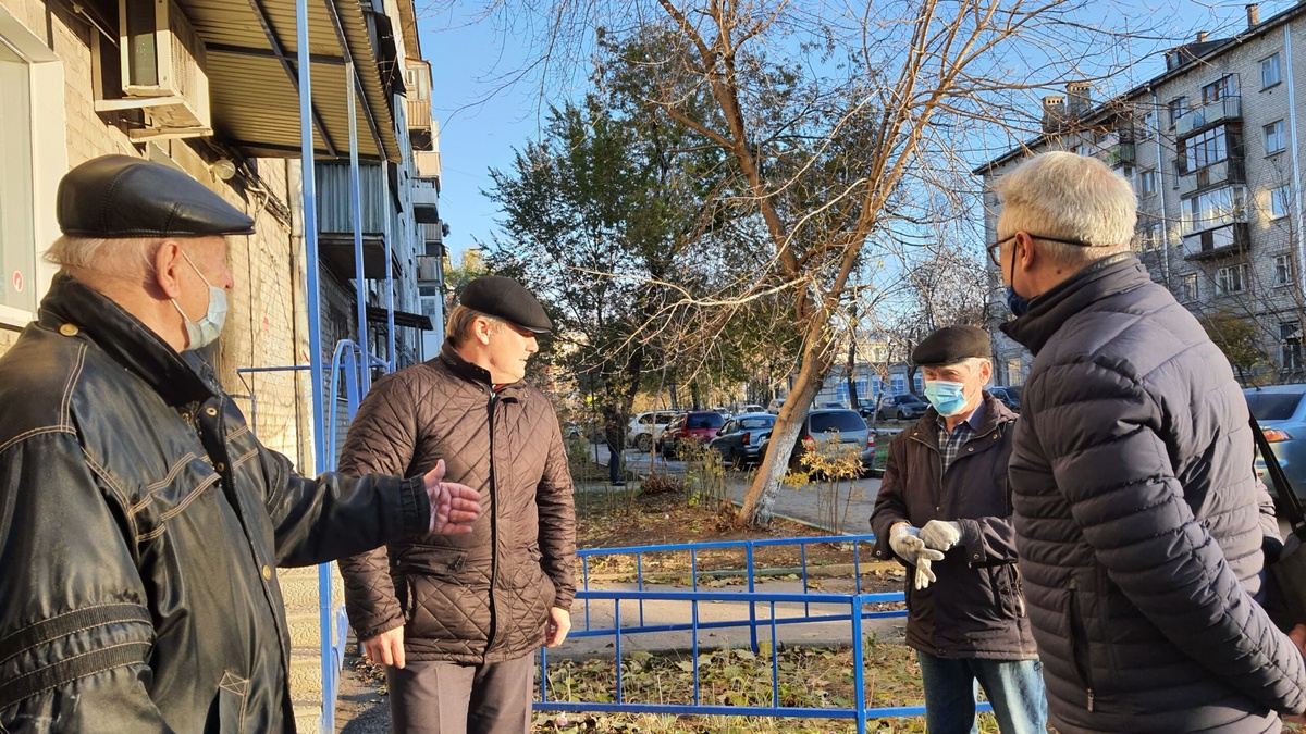 Депутаты-коммунисты отреагировали на проблемы жителей дома в Ленинском районе - фото 1
