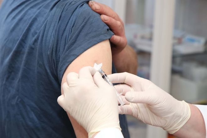 Сотрудники ГАЗа получили возможность пройти вакцинацию от COVID-19 - фото 1