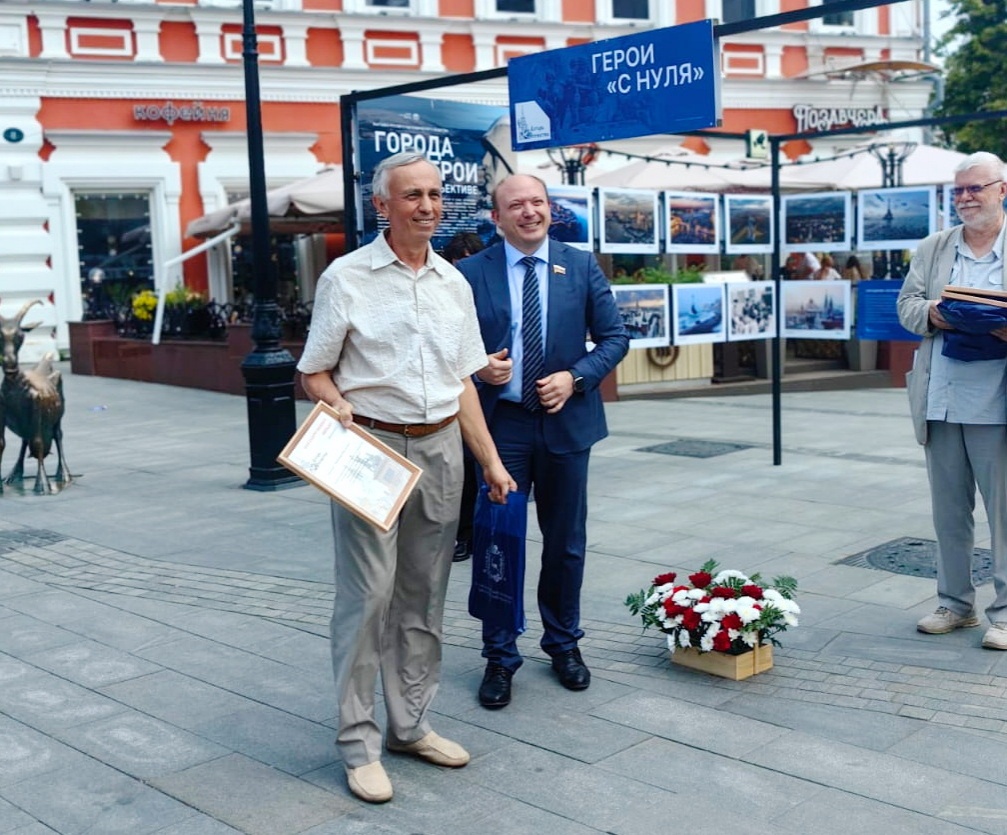 Фотовыставка «Герои «с нуля» открылась на Большой Покровской в Нижнем Новгороде - фото 2