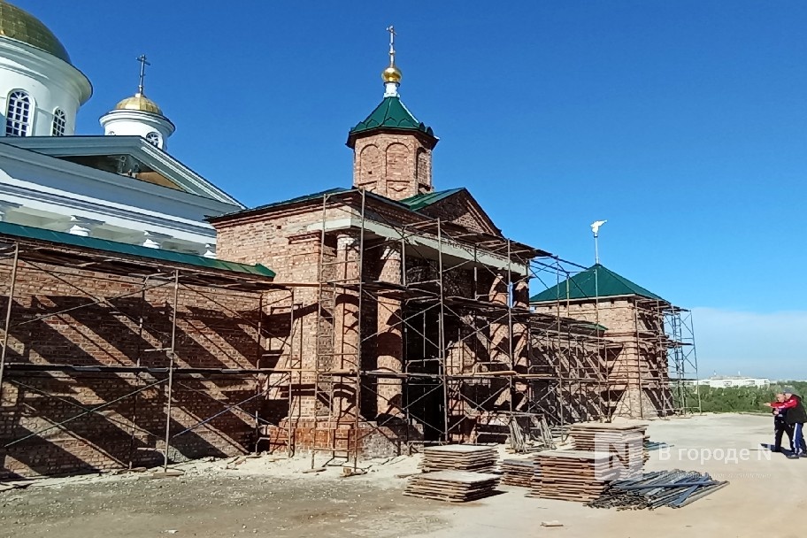 Отделочные работы начались на Святых вратах Благовещенского монастыря в Нижнем Новгороде - фото 1