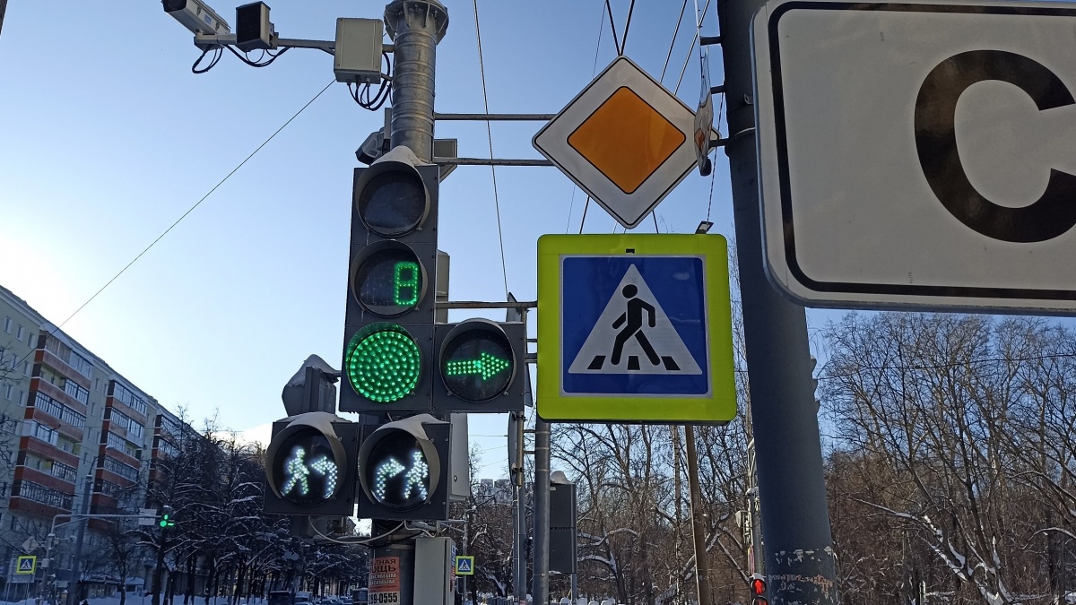 Работу светофора изменили на нижегородском перекрестке Белинского &ndash; Ошарской - фото 1