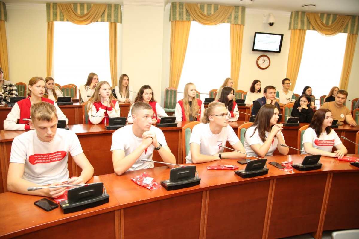 Студенты и активисты молодежных организаций проверили свои знания в сфере жилищно-коммунального хозяйства - фото 1