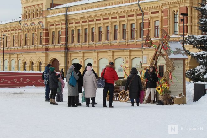 С блинами и в сугробах: как прошла Масленица в Нижнем Новгороде — фоторепортаж - фото 59