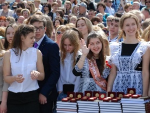 Почти 500 нижегородских выпускников окончили школу с золотой медалью