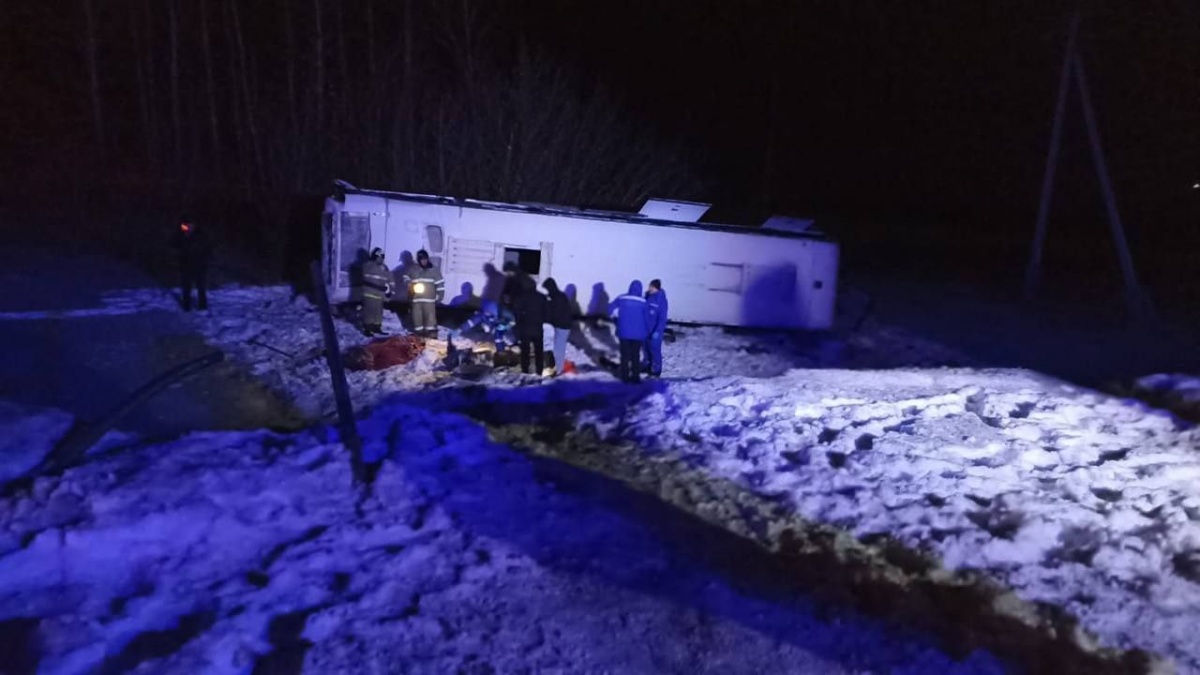 Два человека погибли в Чувашии в ДТП с автобусом Нижний Новгород - Тольятти