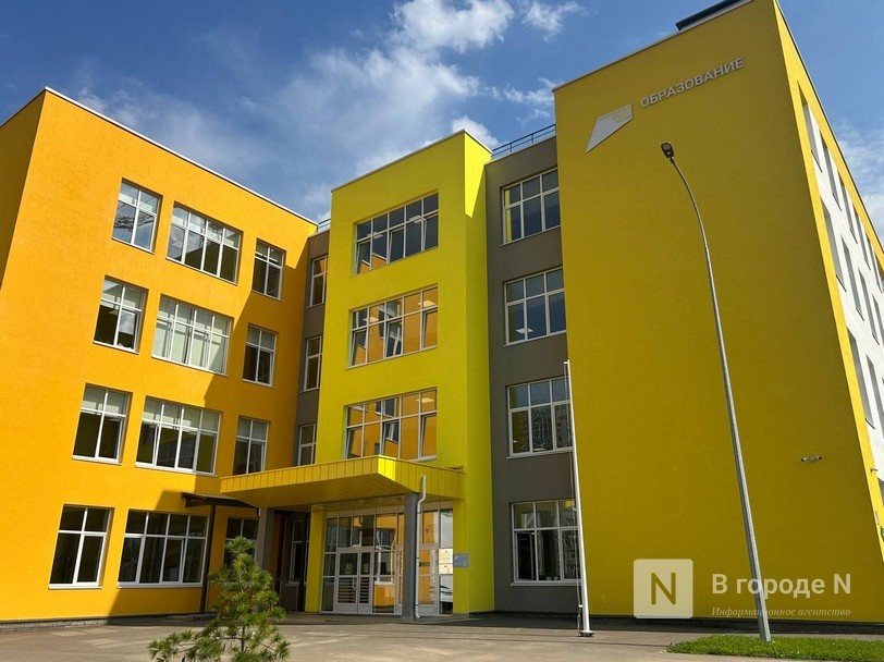 Открытие самой большой школы и массовые обмороки: как прошло 1 сентября в Нижнем Новгороде - фото 24