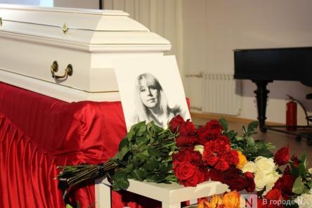 Песков: Кремль не принимает участие в расследовании смерти Славиной