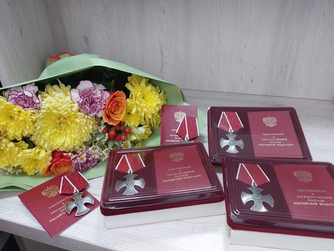 Орден Мужества вручили семьям погибших бойцов СВО в Нижнем Новгороде - фото 1