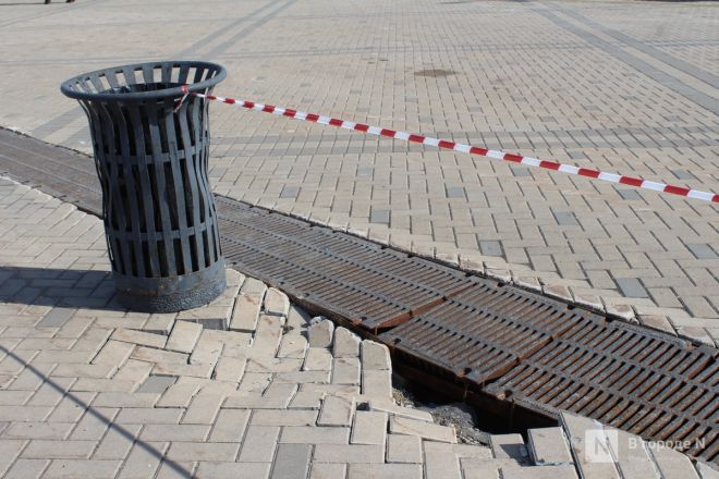 Трещит по швам: как выглядит центр Нижнего Новгорода после аномальной зимы — фоторепортаж - фото 146